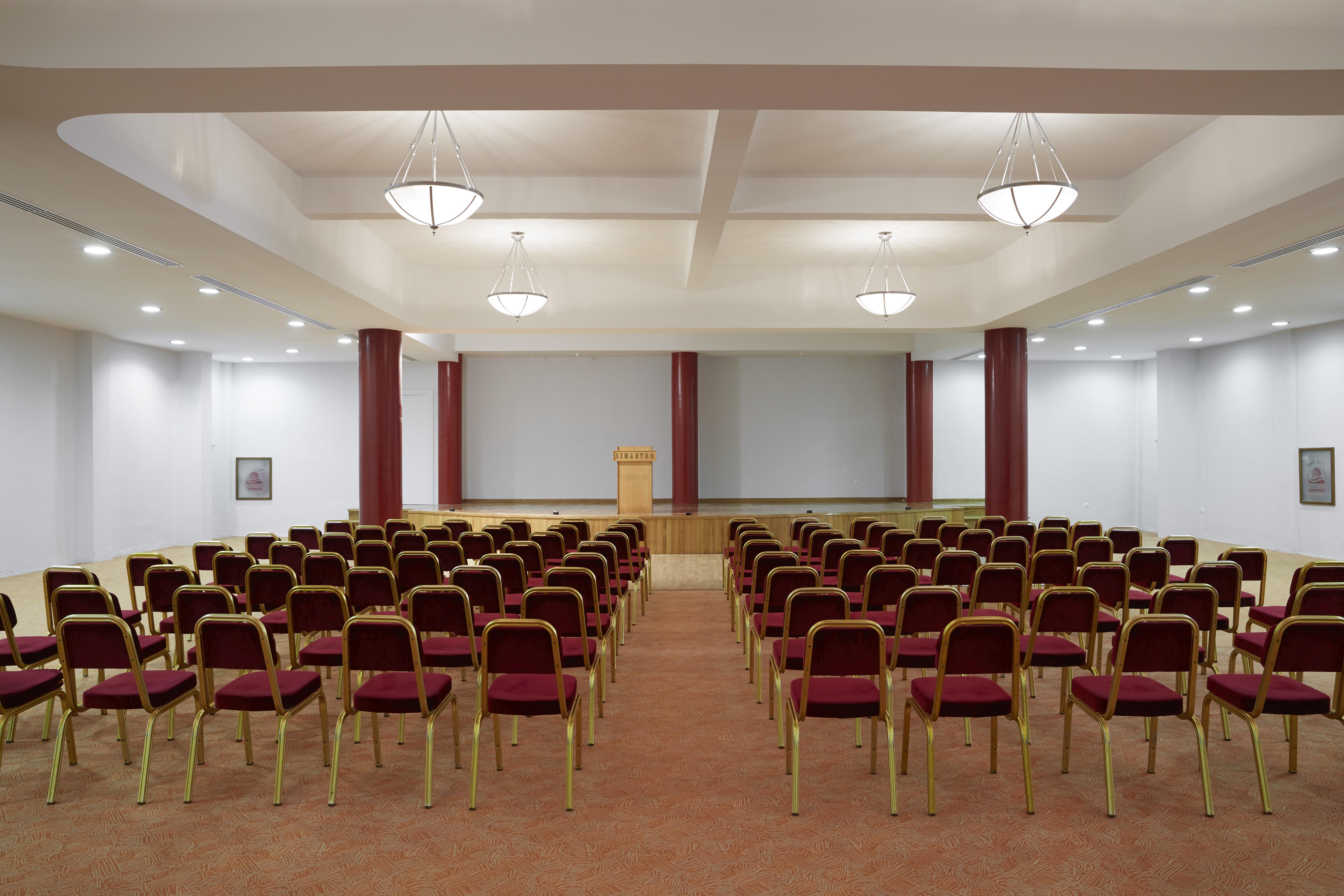 Simantro Resort Sani  Buitenkant foto The main conference room