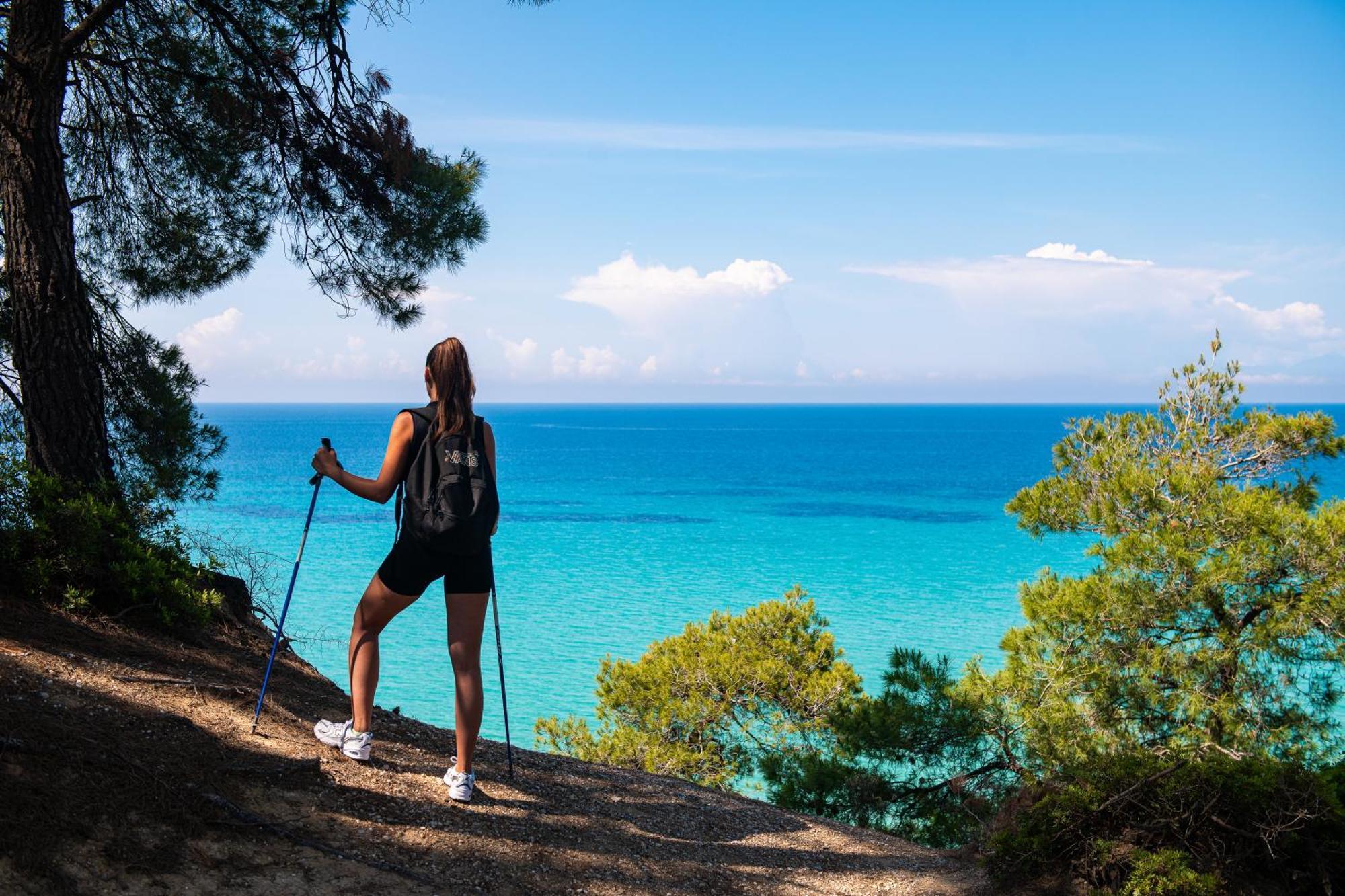 Simantro Resort Sani  Buitenkant foto Hiking in Crete