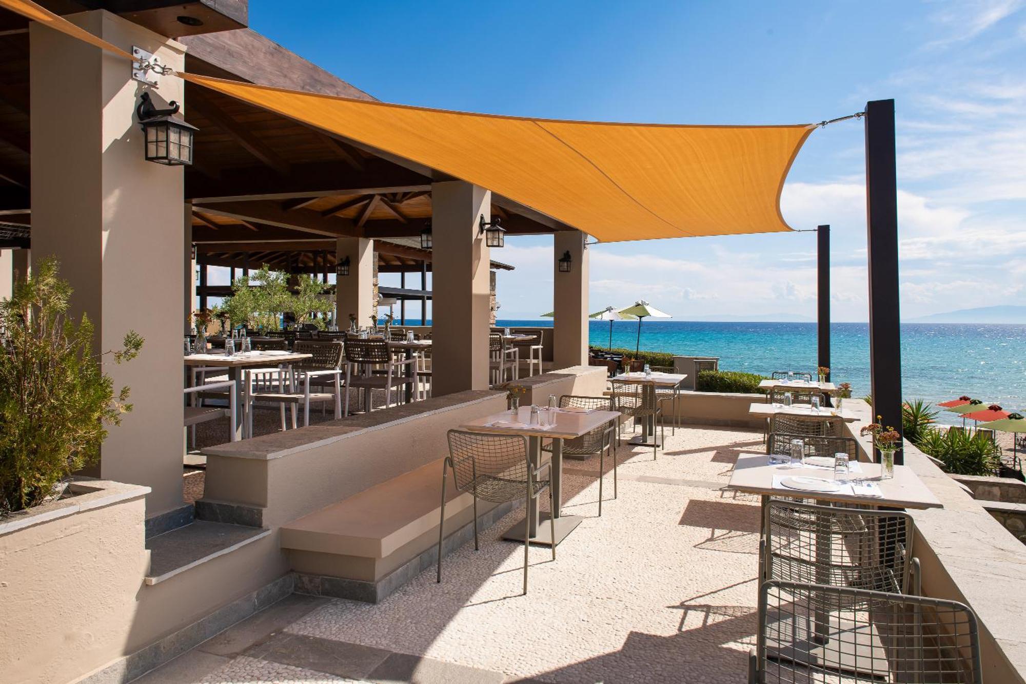 Simantro Resort Sani  Buitenkant foto The Beach Club